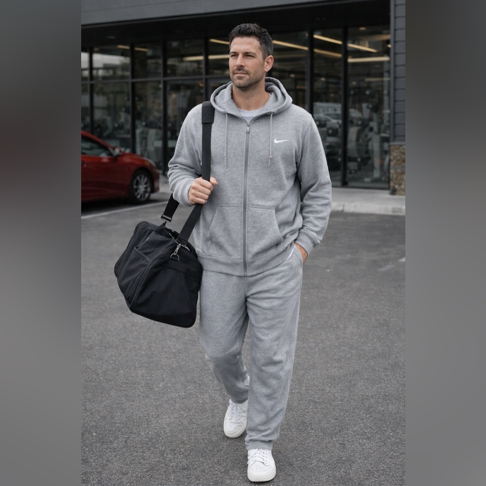 Nike Men’s Heather Gray Full Zip Hoodie & Sweatpants 2 Piece Set